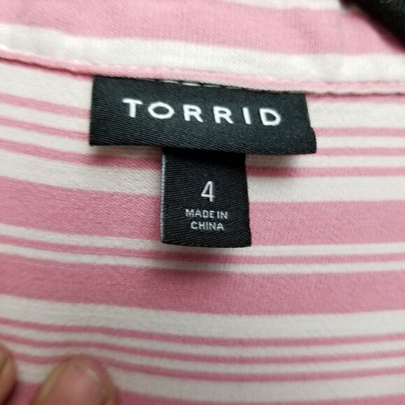 Torrid Shirt Womens 4X Pink Striped Long Sleeve Button Up Collared Pocket - Picture 3 of 11